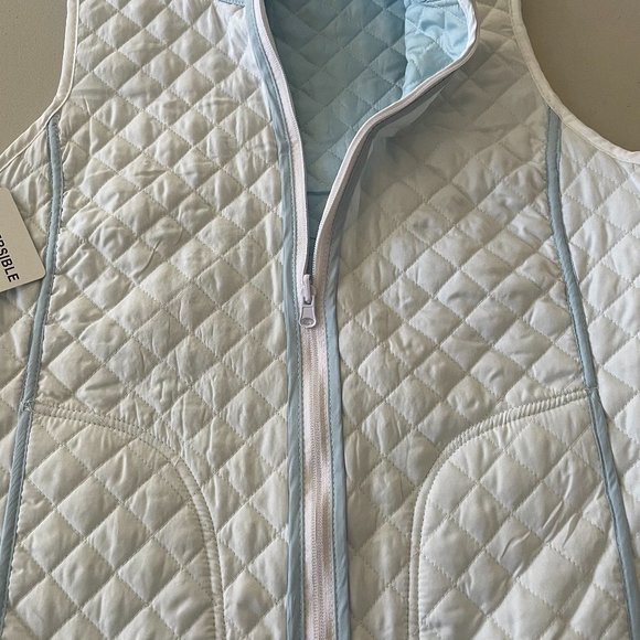 NWT Ladies Reversible quilted vest Size LARGE - Picture 5 of 7